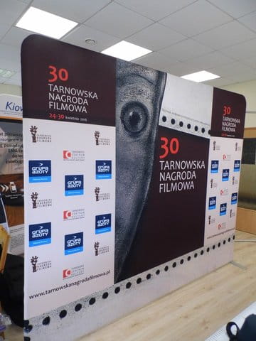Ścianka Reklamowa Tekstylna Prosta 240 x 240 cm - ścianka wystawiennicza targowa prasowa
