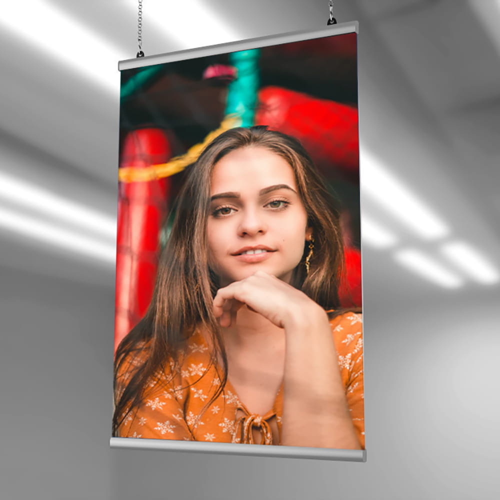 Plakat w listwach plakatowych Clip - Listwy plakatowe CLIP 60 cm - listwy na plakat listwy banerowe reklamowe Na Zatrzask OWZ